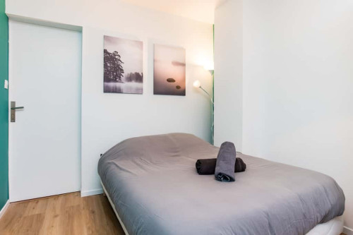 Room in Place du Morvan, Toulouse for 80 m² with 4 bedrooms - Gallery - 17
