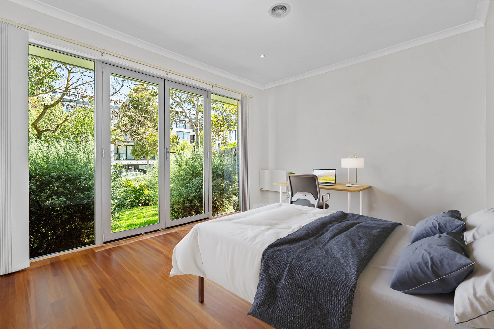 1/22 Collins Street - Rooms