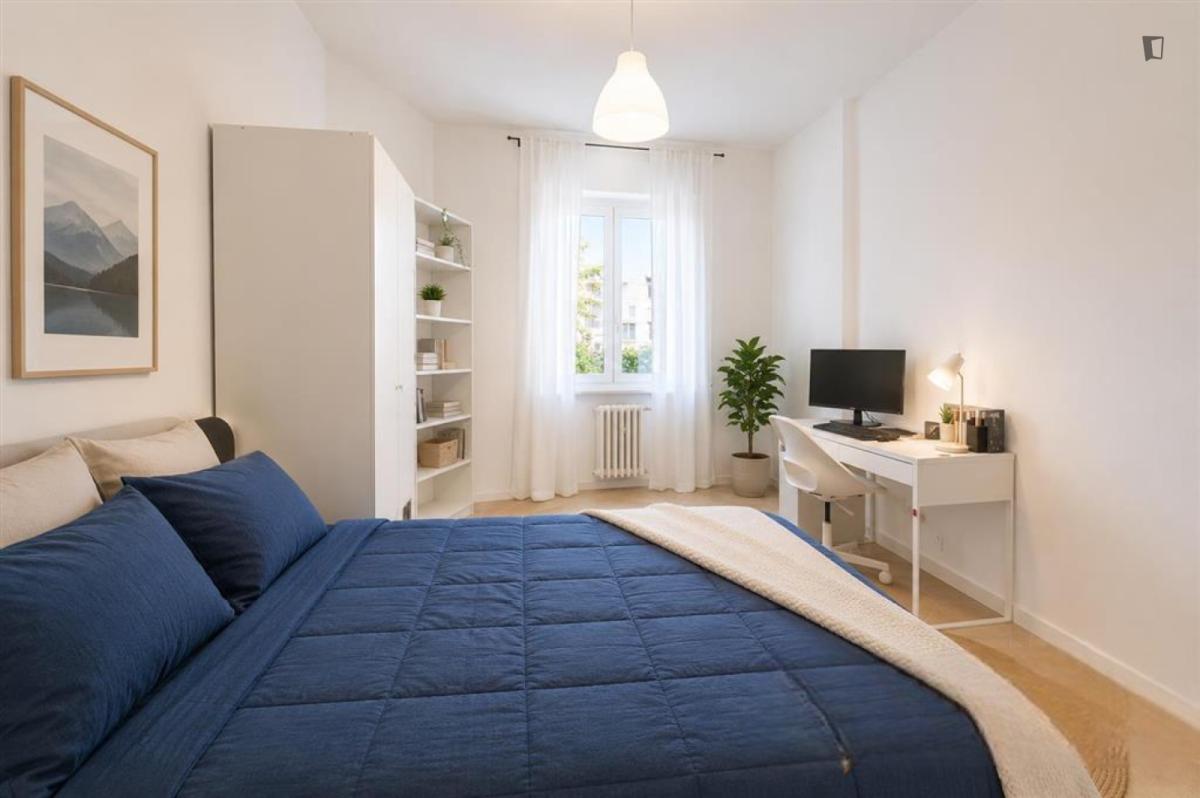 Comfy Double Bedroom In Quartiere Chiesa Rossa - 7