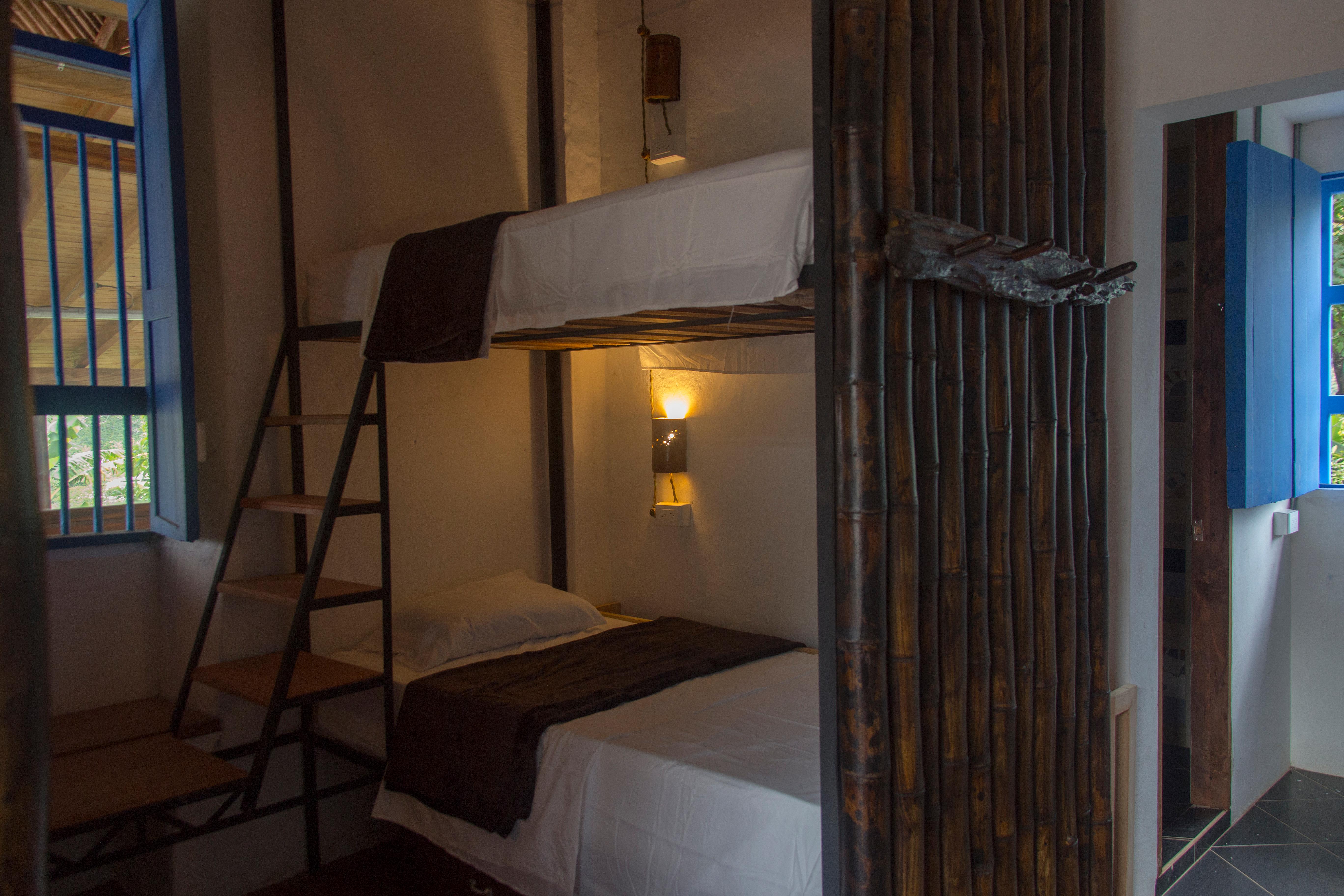  Bed In A 6-Bed Mixed Gender Room  -  Stunning Countryside House w/ Coworking + Yoga Studio  - Gallery -  3