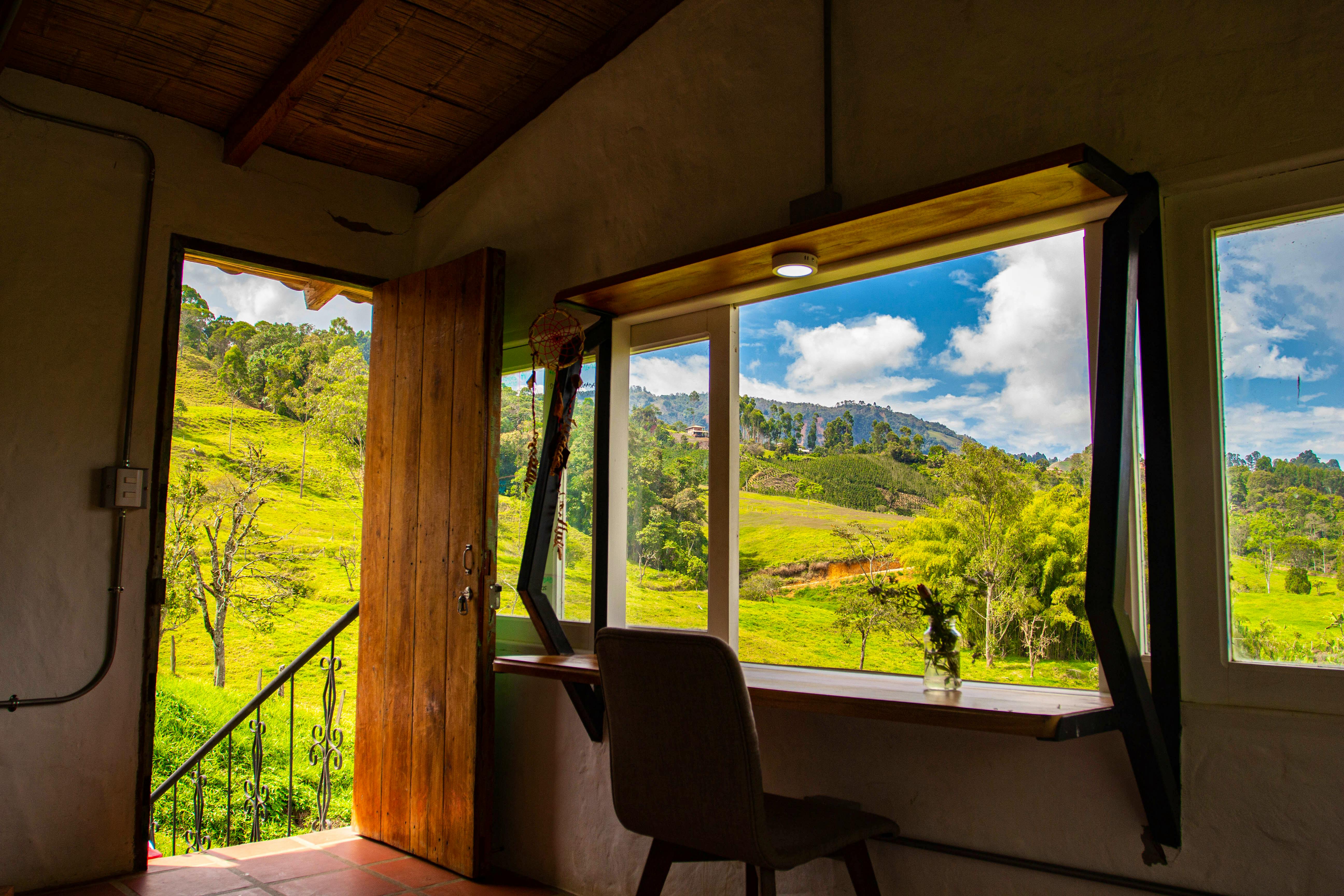 Private Ensuite Studio - Stunning Countryside House w/ Coworking + Yoga Studio - Gallery - 12