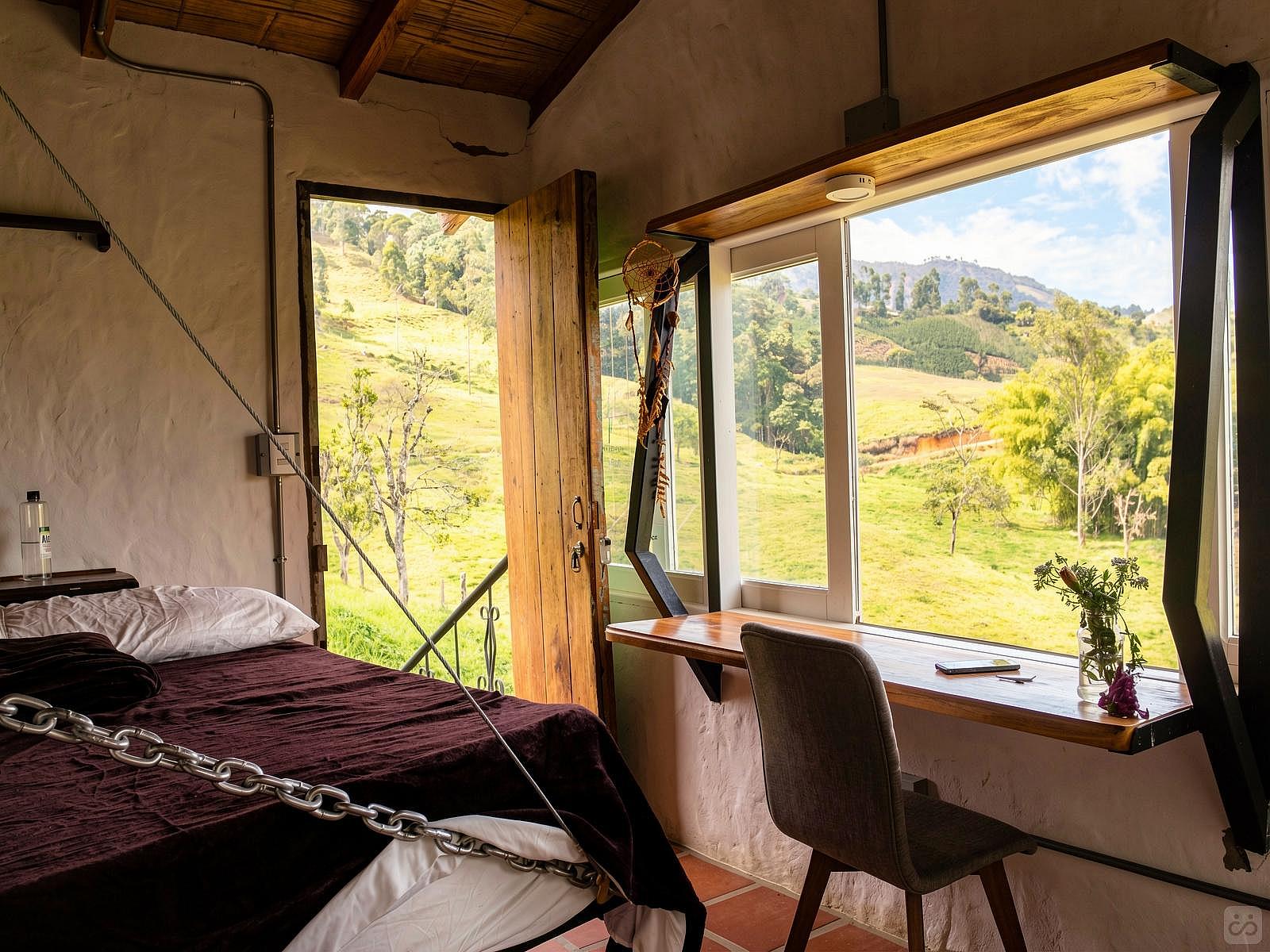 Private Ensuite Studio - Stunning Countryside House w/ Coworking + Yoga Studio - Gallery - 9