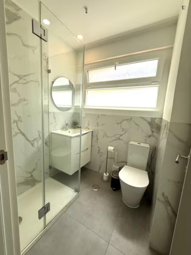 Irresistible 2 Bedroom Apartment close to Parede Train Station - Gallery - 8
