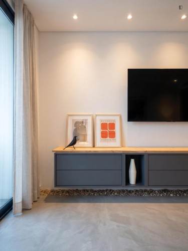 Charming 2 Bedroom Apartment with a terrace close to Nova School of Business and Economics - Gallery - 23