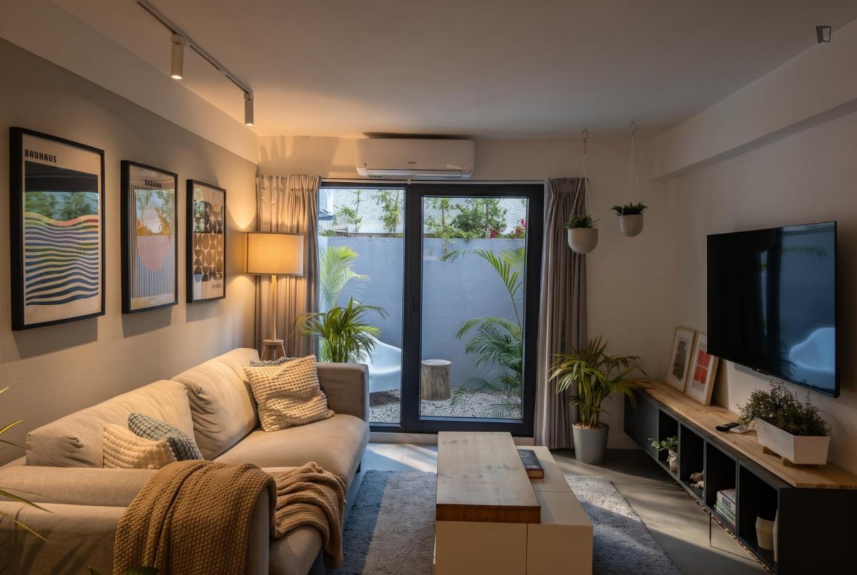 Charming 2 Bedroom Apartment With A Terrace Close To Nova School Of Business And Economics - 16