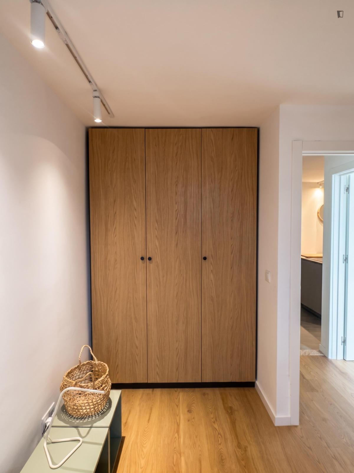 Charming 2 Bedroom Apartment With A Terrace Close To Nova School Of Business And Economics - 1