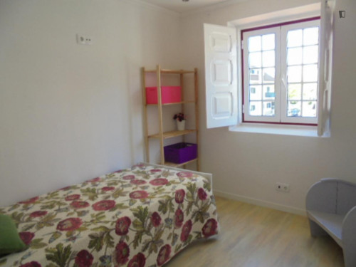 Homely single bedroom in sunny Costa da Caparica - Gallery - 11