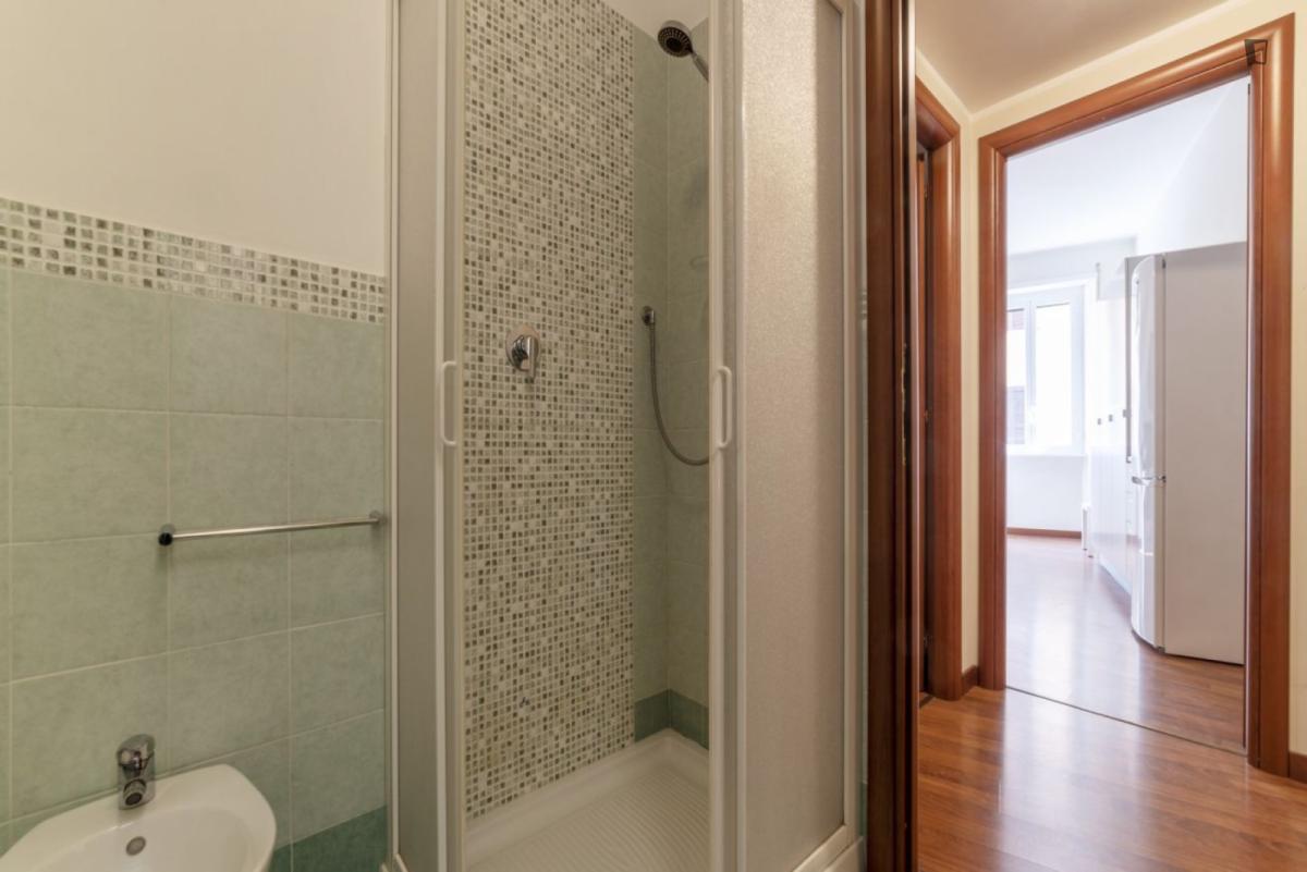Appealing 4-Bedroom Flat In Appio Latino - 13