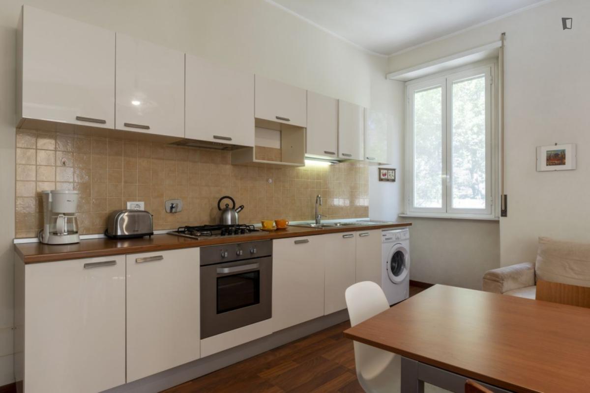 Appealing 4-Bedroom Flat In Appio Latino - 18