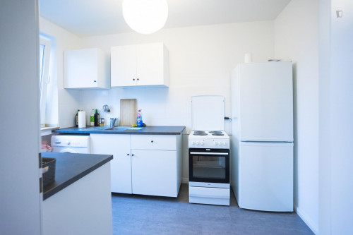 Cozy single bedroom in a 5-bedroom apartment near Elbruchstraße transport station - Gallery - 17