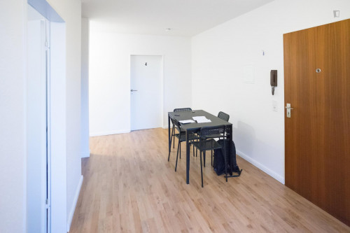 Cozy single bedroom in a 5-bedroom apartment near Elbruchstraße transport station - Gallery - 7