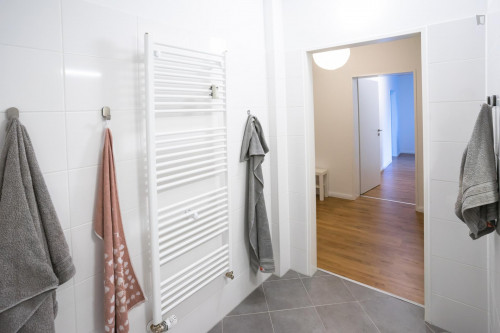 Cozy single bedroom in a 5-bedroom apartment near Elbruchstraße transport station - Gallery - 13