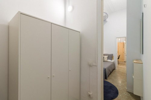 RH8A-R7 Fantastic double bedroom near Lesseps metro station