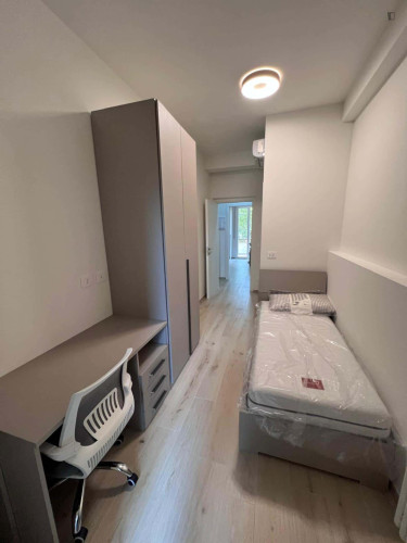 Room in Via Tommaso Salvini, Bologna for 150 m² with 6 bedrooms - Gallery - 2