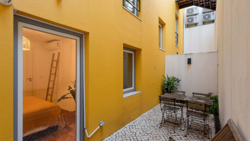 Graça Retreat with Private Patio - Gallery - 26