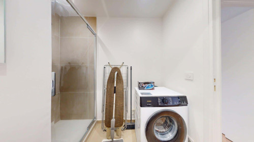 Room in Rue Feuillat, Lyon for 56 m² with 3 bedrooms - Gallery - 5