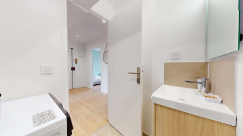 Room in Rue Feuillat, Lyon for 56 m² with 3 bedrooms - Gallery - 7