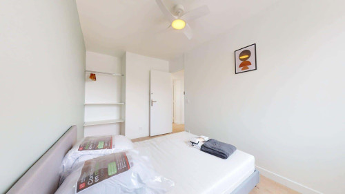 Room in Rue Feuillat, Lyon for 56 m² with 3 bedrooms - Gallery - 16