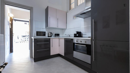 Cozy studio near Bocconi University - Gallery - 10