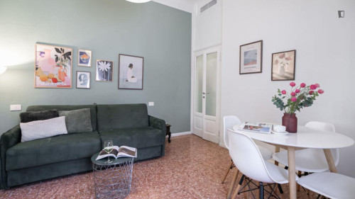 Bright 1-bedroom flat close to the Gambara subway station - Gallery - 32
