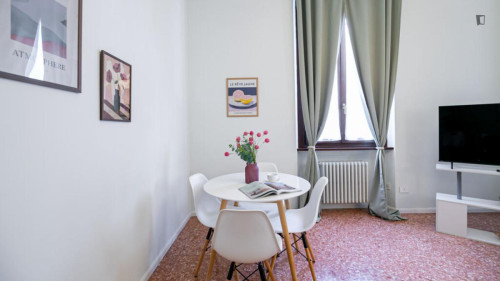 Bright 1-bedroom flat close to the Gambara subway station - Gallery - 5