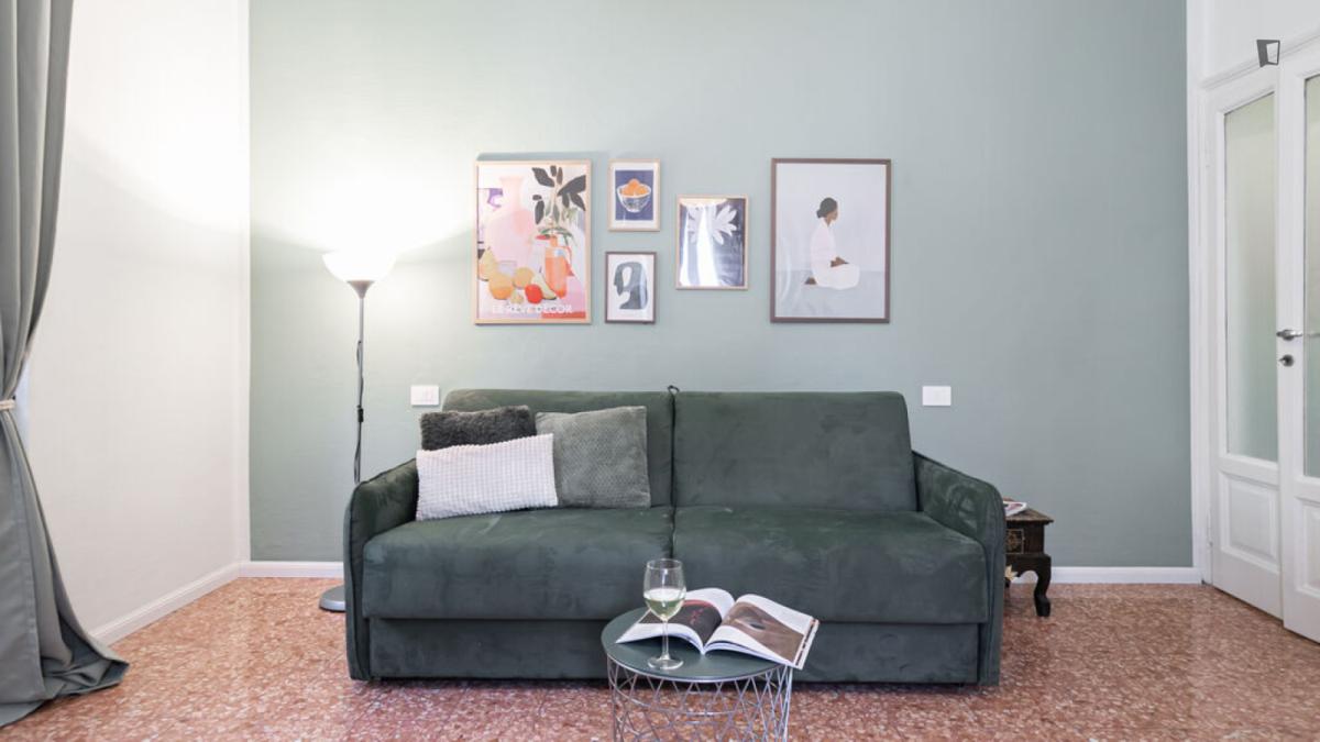 Bright 1-Bedroom Flat Close To The Gambara Subway Station - 25