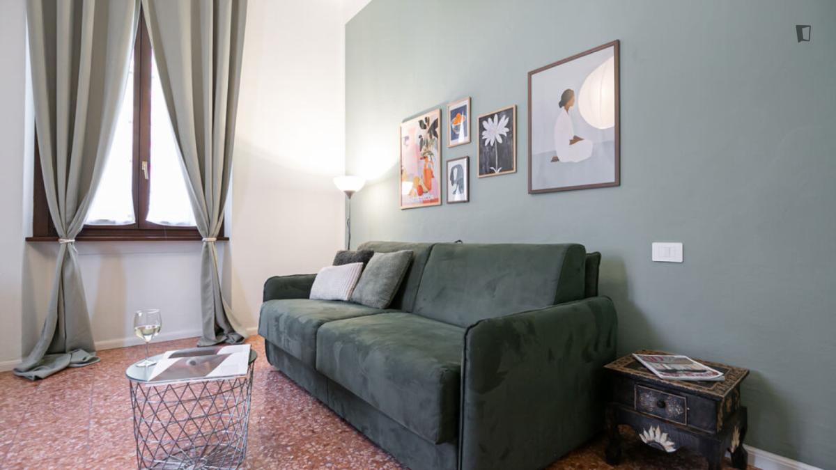 Bright 1-Bedroom Flat Close To The Gambara Subway Station - 30