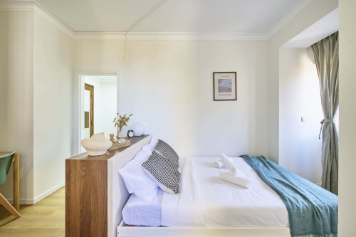 Renovated studio with private bathroom and balcony in Areeiro close to IST - Gallery - 7