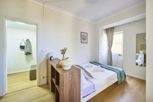 Renovated studio with private bathroom and balcony in Areeiro close to IST - Gallery - 8