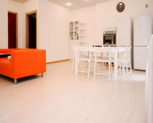 Single bedroom with balcony close to Guastalla Gardens - Gallery - 11