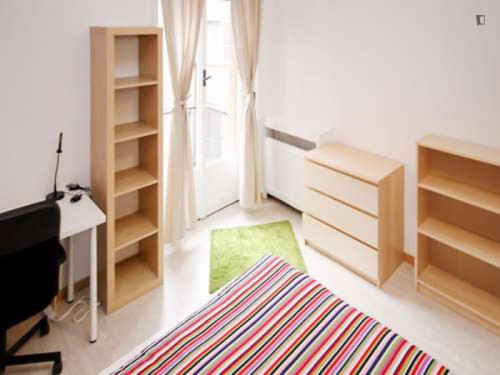 Single bedroom with balcony close to Guastalla Gardens - Gallery - 3