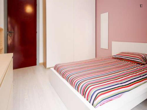 Single bedroom with balcony close to Guastalla Gardens
