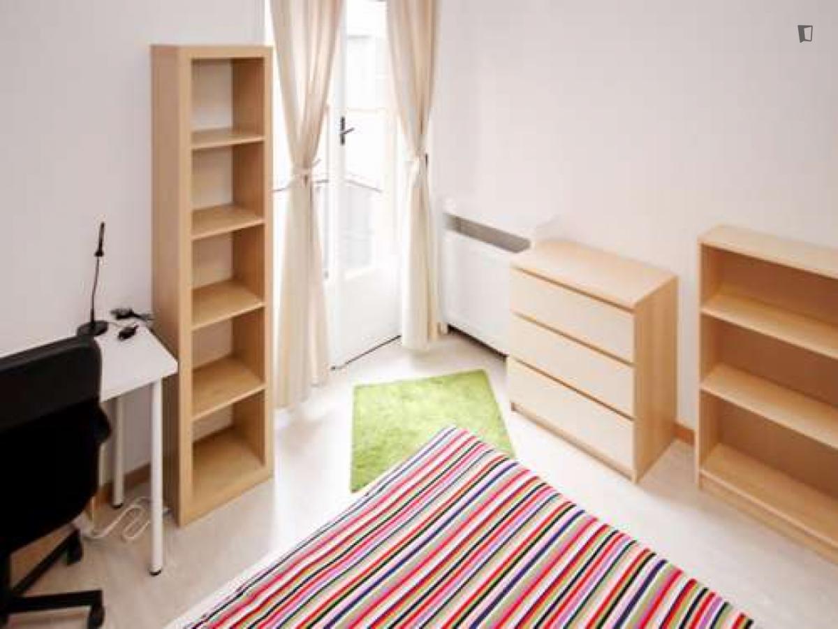 Single Bedroom With Balcony Close To Guastalla Gardens - 9