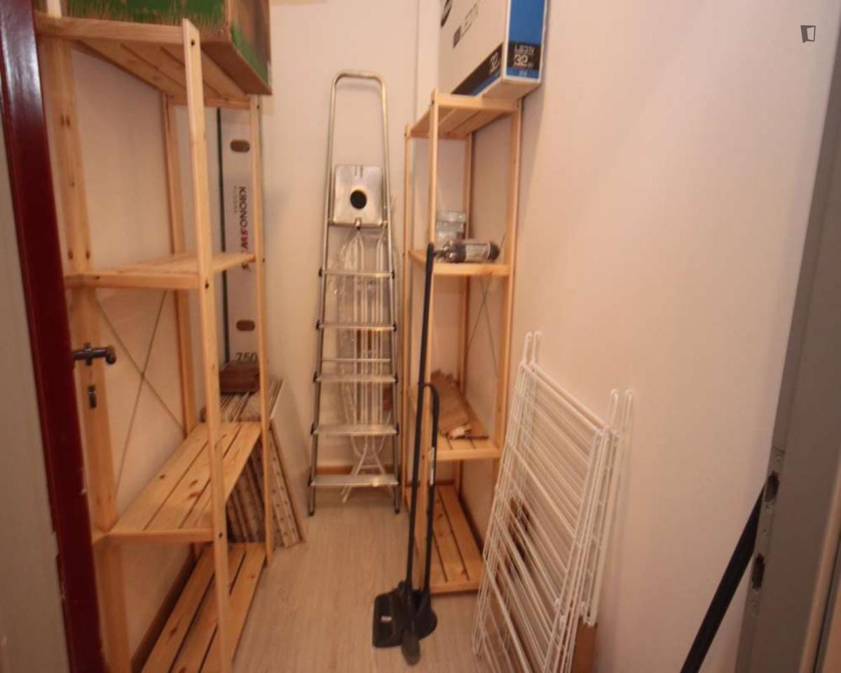 Single Bedroom With Balcony Close To Guastalla Gardens - 1