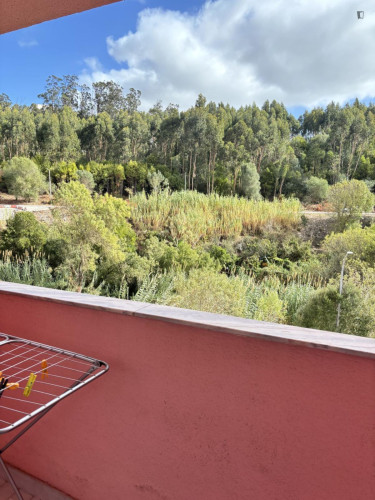 Profound Double Bedroom with a balcony close to Massamá-Barcarena Train Station - Gallery - 6