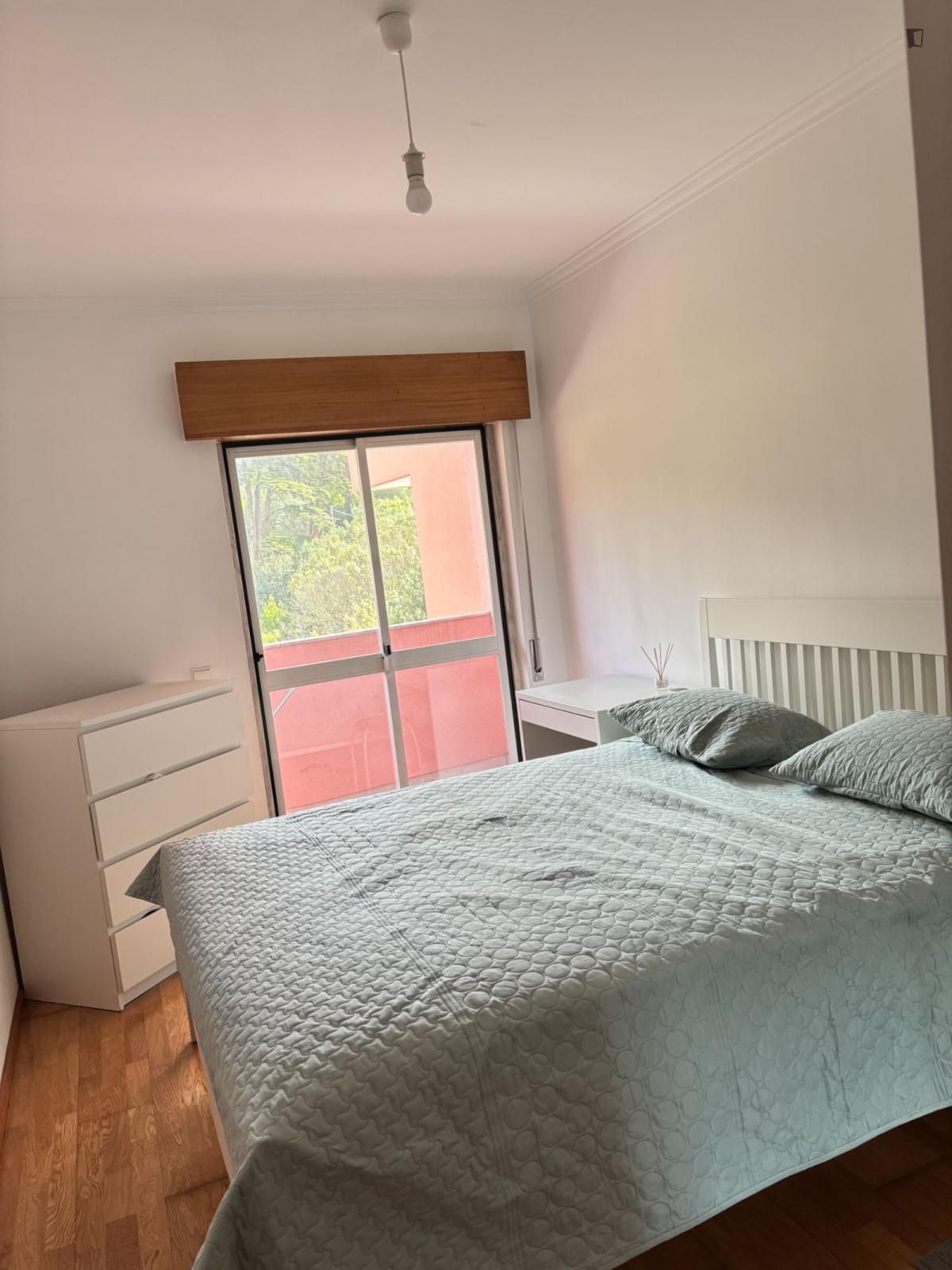 Profound Double Bedroom With A Balcony Close To Massamá-Barcarena Train Station - 7