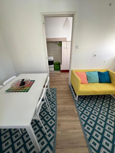 Luminous Double Bedroom with a balcony close to University of Lisbon  - Gallery - 17