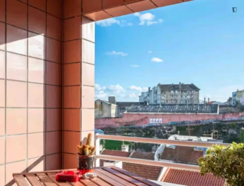 Comfy 1 Bedroom Apartment with a balcony close to Santa Apolónia Metro - Gallery - 8