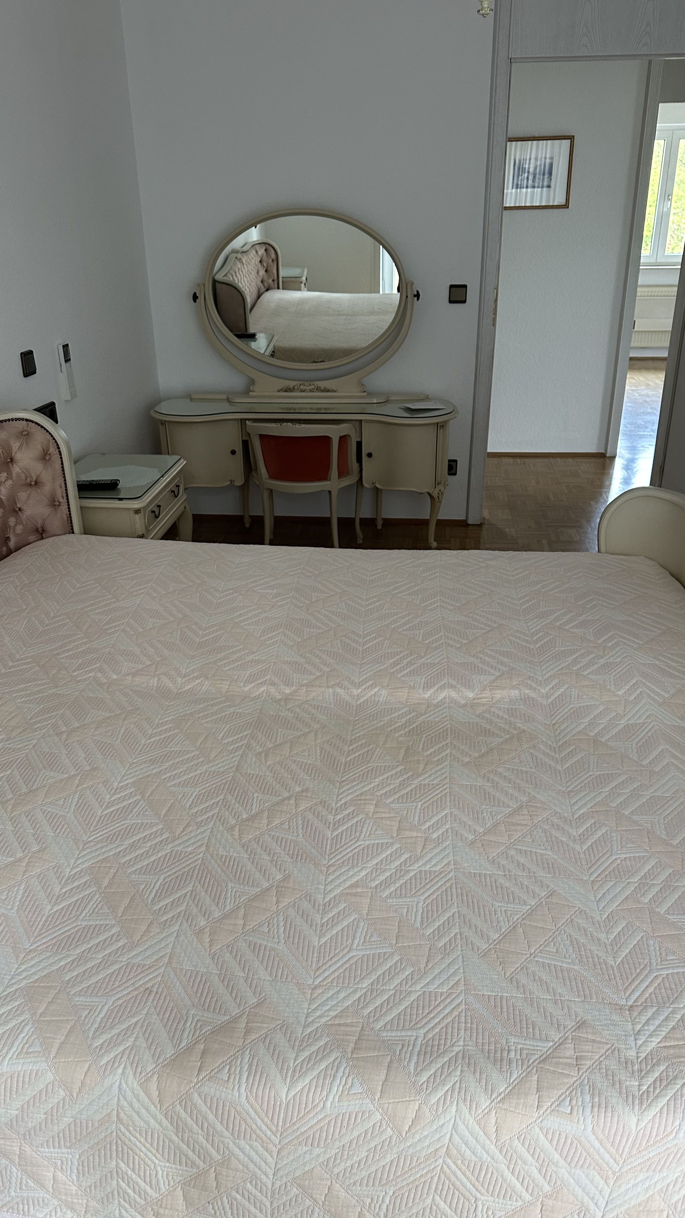 Perfect, Magnificent Suite In Oberursel - 19
