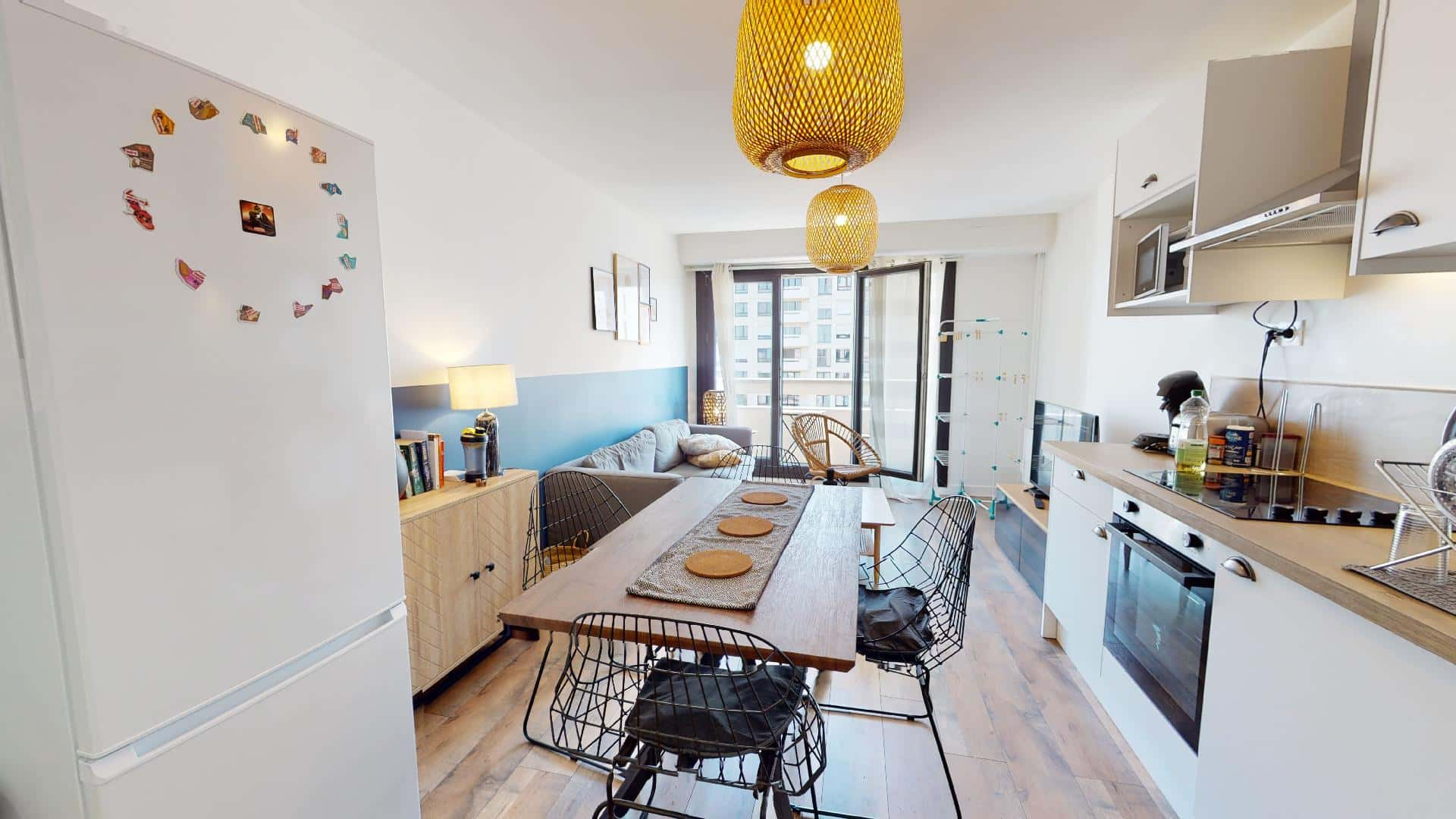Room in Rue Parmentier, Rouen for 81 m² with 4 bedrooms