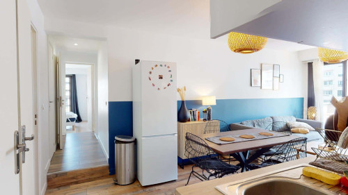 Room in Rue Parmentier, Rouen for 81 m² with 4 bedrooms - Gallery - 2