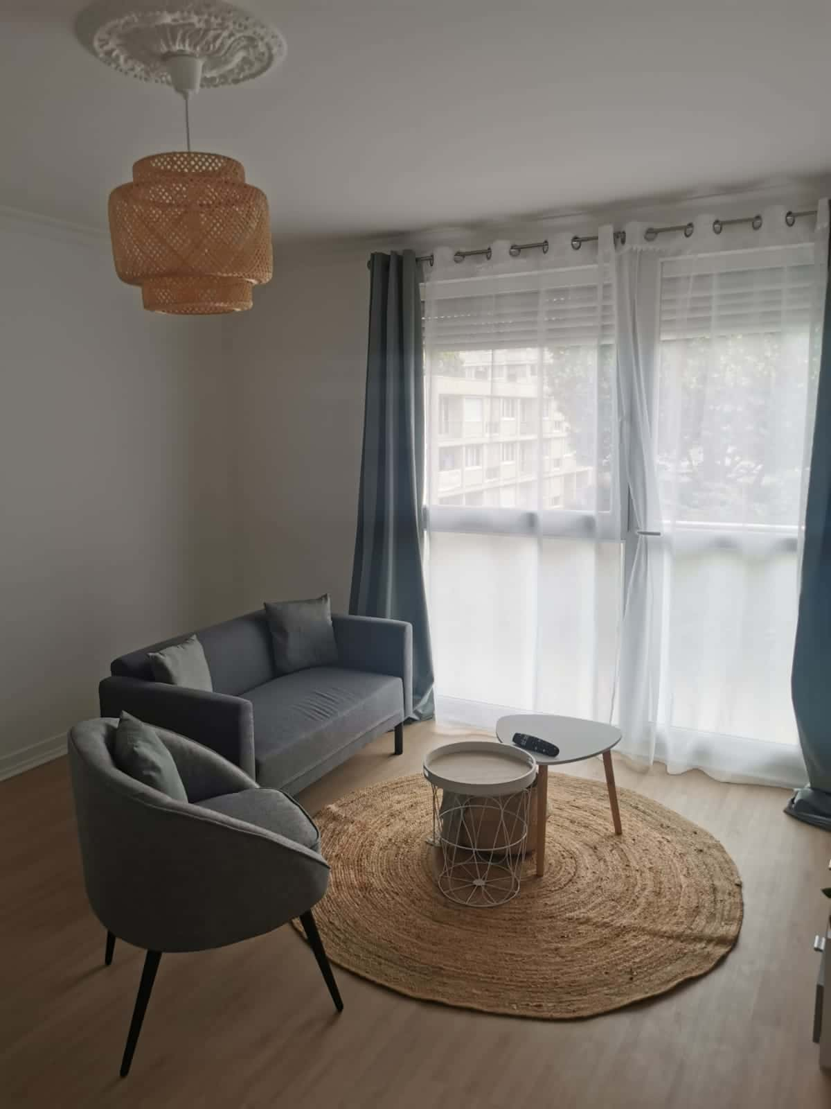 Room in Rue Henri Wallon, Saint-Étienne-du-Rouvray for 75 m² with 3 bedrooms