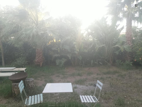 Cozy Double Bedroom with a private bathroom close to Parede Train Station - Gallery - 11