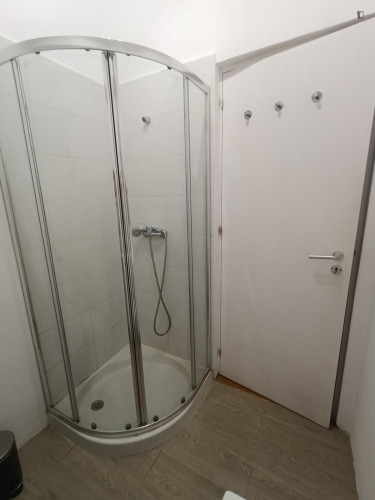 Dreamy Double Bedroom close to NOVA University - Gallery - 12