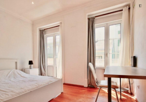 Exciting 3 Bedroom Apartment close to Intendente Metro