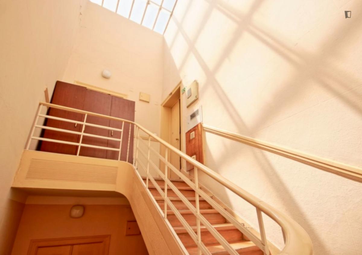 Exciting 3 Bedroom Apartment Close To Intendente Metro - 1