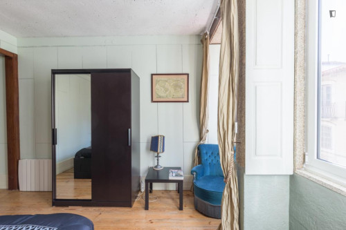 Appealing 1-bedroom apartment close to Trindade metro station - Gallery - 17