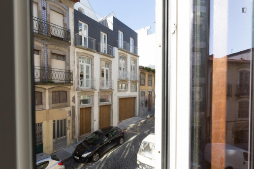 Appealing 1-bedroom apartment close to Trindade metro station - Gallery - 14