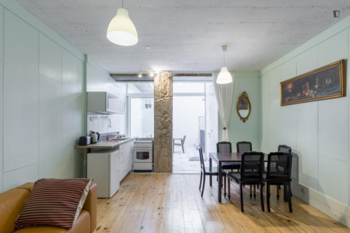 Appealing 1-bedroom apartment close to Trindade metro station