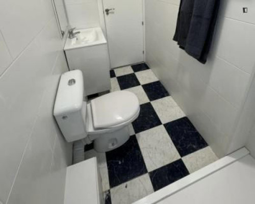 Cozy double room in Valencia - Gallery - 5